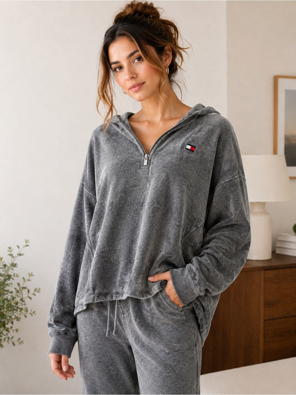 Tommy Hilfiger Sport Velour Half Zip Pullover Gray Size M